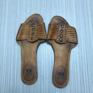 FRYE Flat Leather Sandals